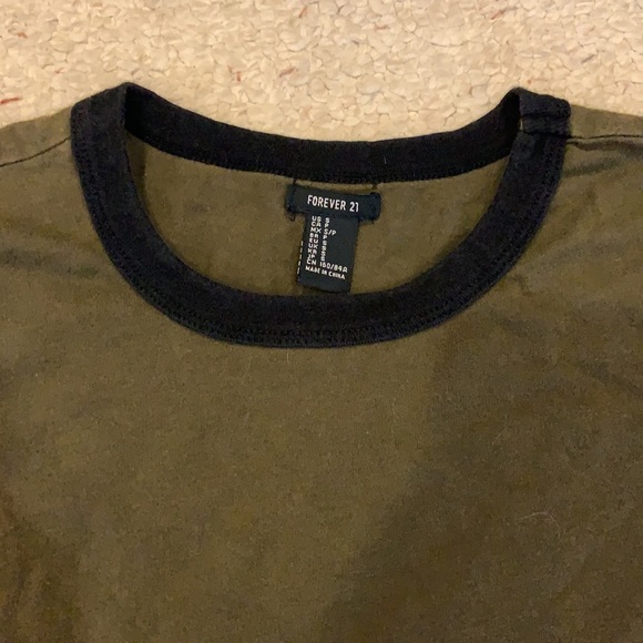 Forever 21 tee - Picture 2 of 2